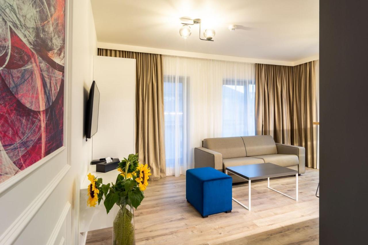 Aparthotel Nox Cluj-Napoca Esterno foto