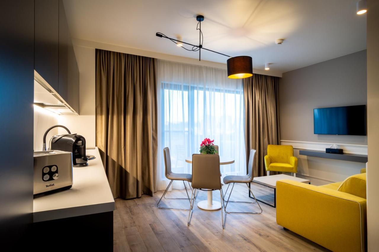 Aparthotel Nox Cluj-Napoca Esterno foto