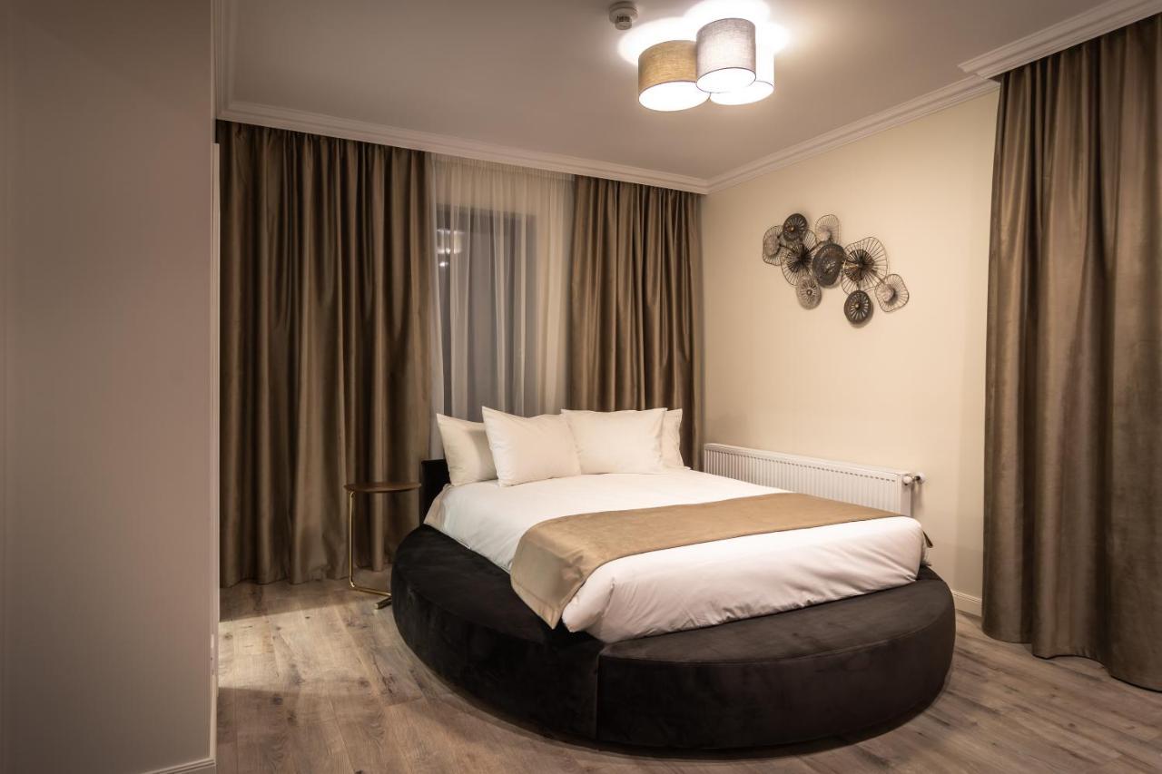 Aparthotel Nox Cluj-Napoca Esterno foto