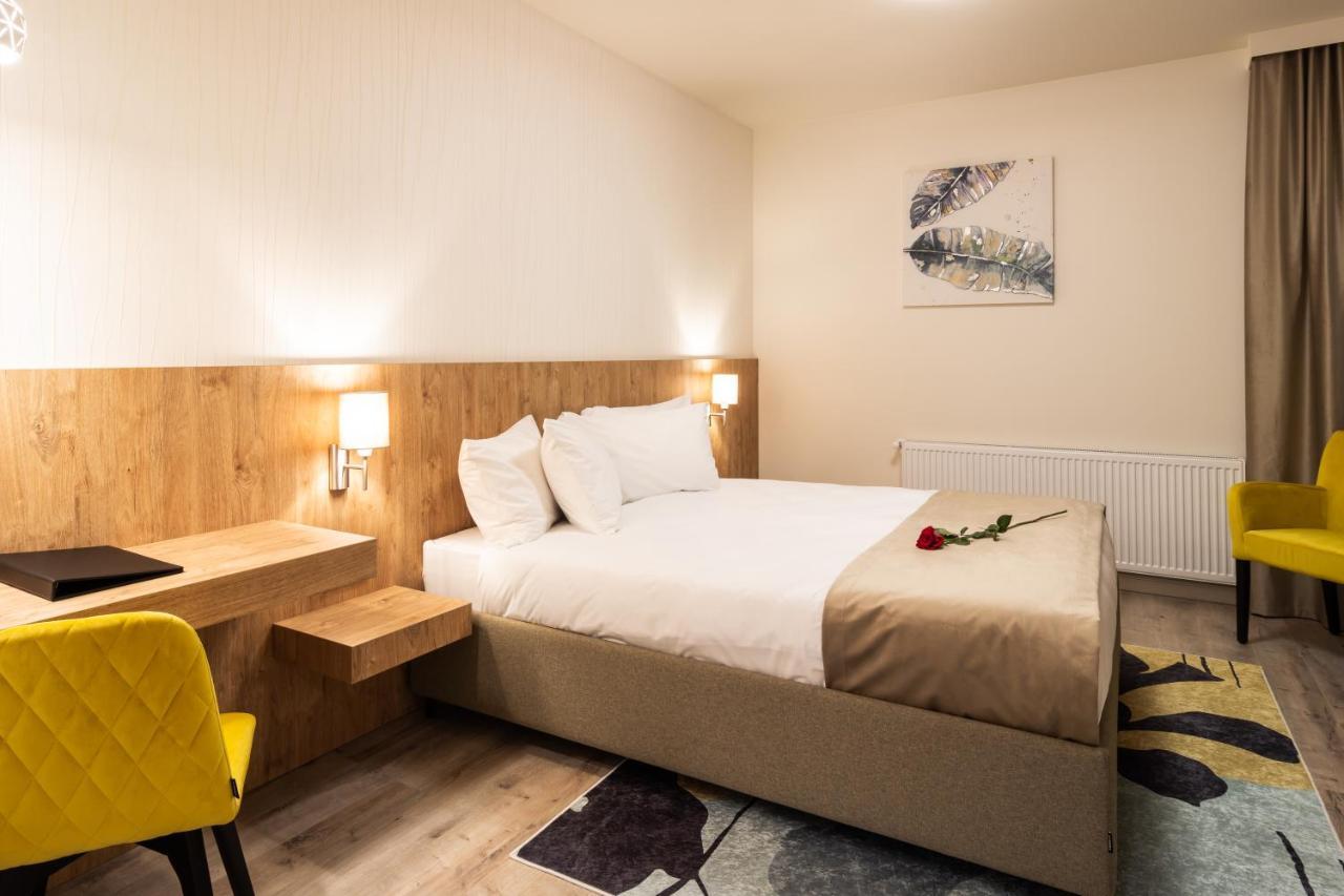 Aparthotel Nox Cluj-Napoca Esterno foto