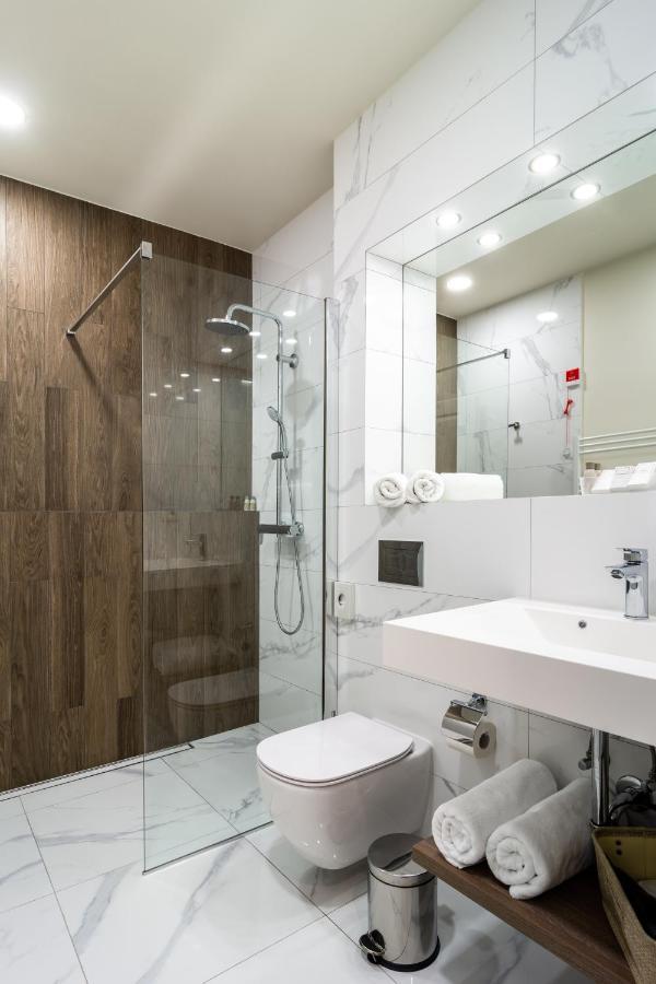 Aparthotel Nox Cluj-Napoca Esterno foto
