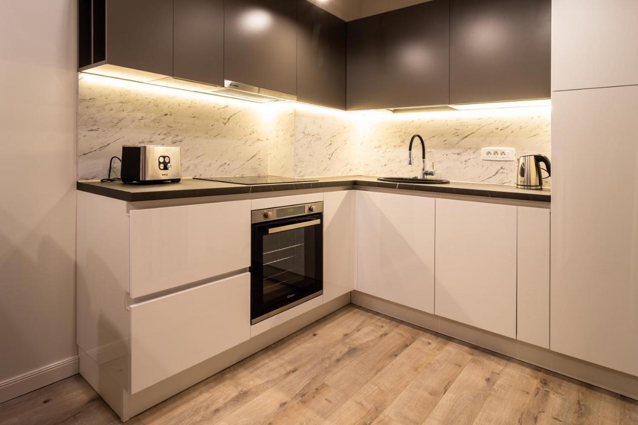 Aparthotel Nox Cluj-Napoca Esterno foto